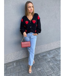 svetr strawberries black